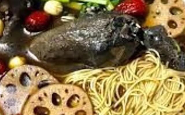 Hải Quang 4 - Gà Ác Tiềm, Mì Vịt Tiềm & Sâm Bổ Lượng