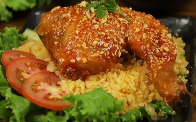 Phương Nam Quán - Cơm Gà Xối Mỡ, Gà Nướng Lu & Bò Kho Bánh Mì