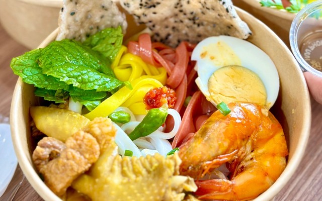 Tiệm Mì Đúng Quảng - Tô Hiến Thành