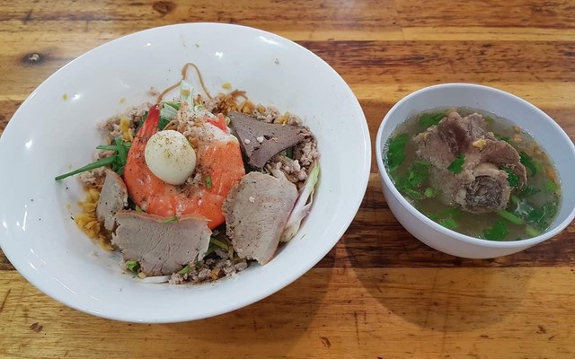 Tiệm Mì Dìn Ký - Nguyễn Tất Thành