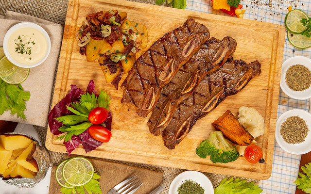 Amigo Hữu Nghị Restaurant - Beefsteak & Grill