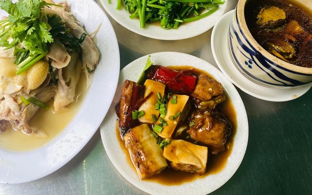 Cơm Truyền Ký - Quận 11