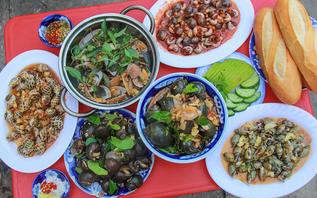 Ốc Cay Hà Nội - Ông Ích Khiêm