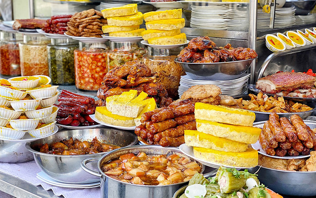 Cơm Tấm Thanh - Lạc Long Quân