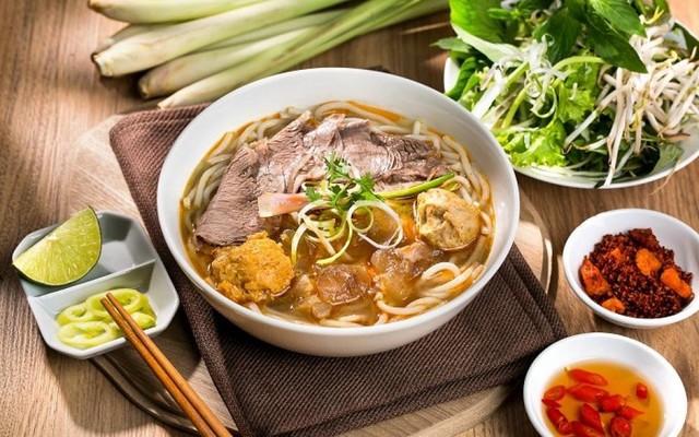 Bún Bò Huế Sông Hương - Nguyễn Trọng Tuyển