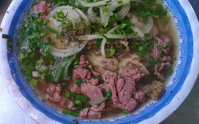 Út Nhung - Phở & Bò Kho