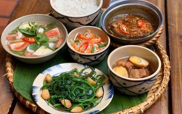 Galangal - Món Ăn Đường Phố Việt Nam