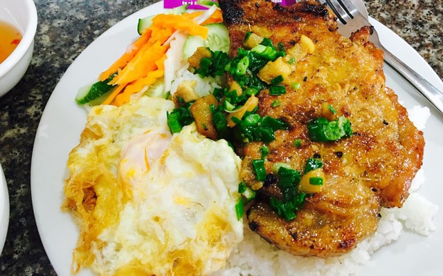 Nam Phương - Cơm Tấm Sài Gòn - Tạ Quang Bửu