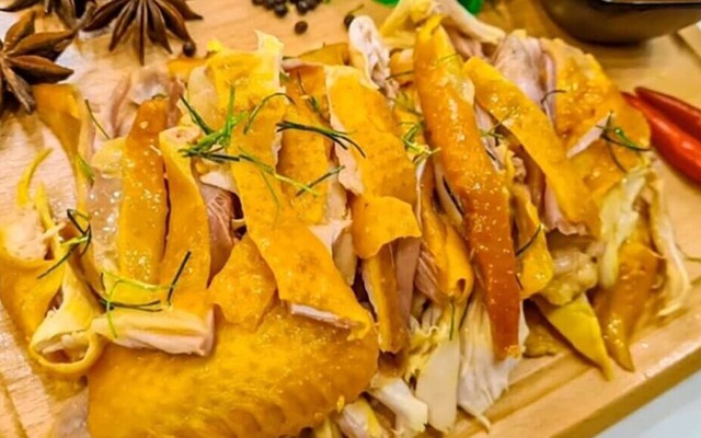 Bác 2 Voi - Gà Ủ Muối - Phan Văn Trị