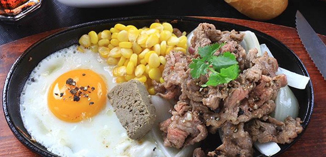CHI NHÁNH MỚI HAI CON BÒ KHAI TRƯƠNG RỰC RỠ TẠI QUẬN 3
