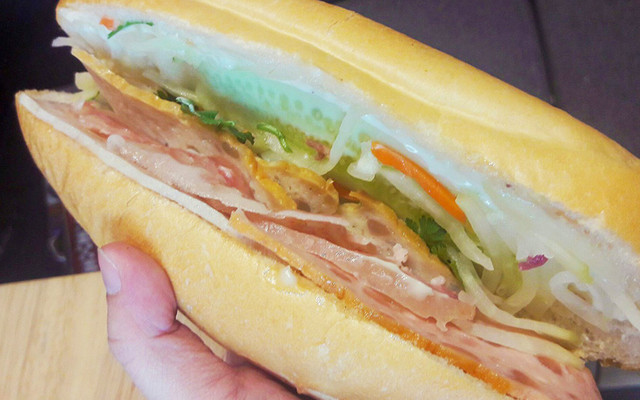 Hương Lan Bakery - Kim Mã