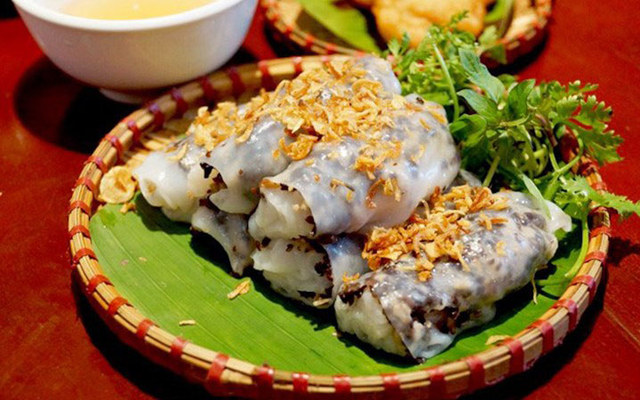 Bánh Cuốn & Gà Tần - Đội Cấn