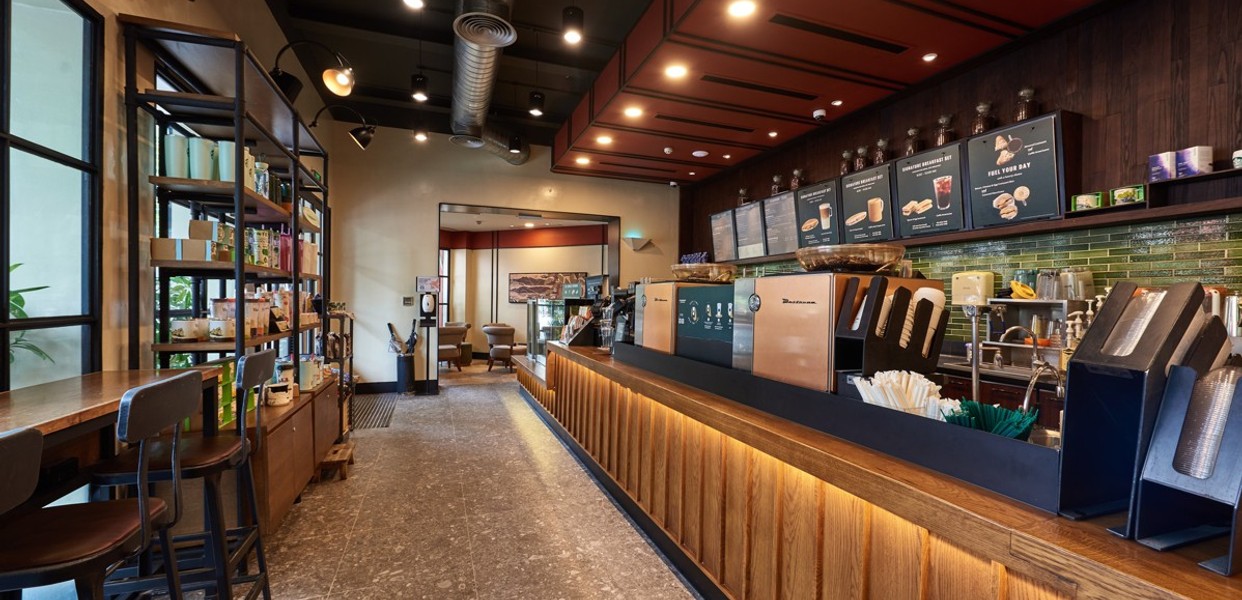 KHÔNG GIAN STARBUCKS HÀ NỘI TẠI AEON MALL HÀ ĐÔNG HIỆN ĐẠI VÀ ẤM CÚNG