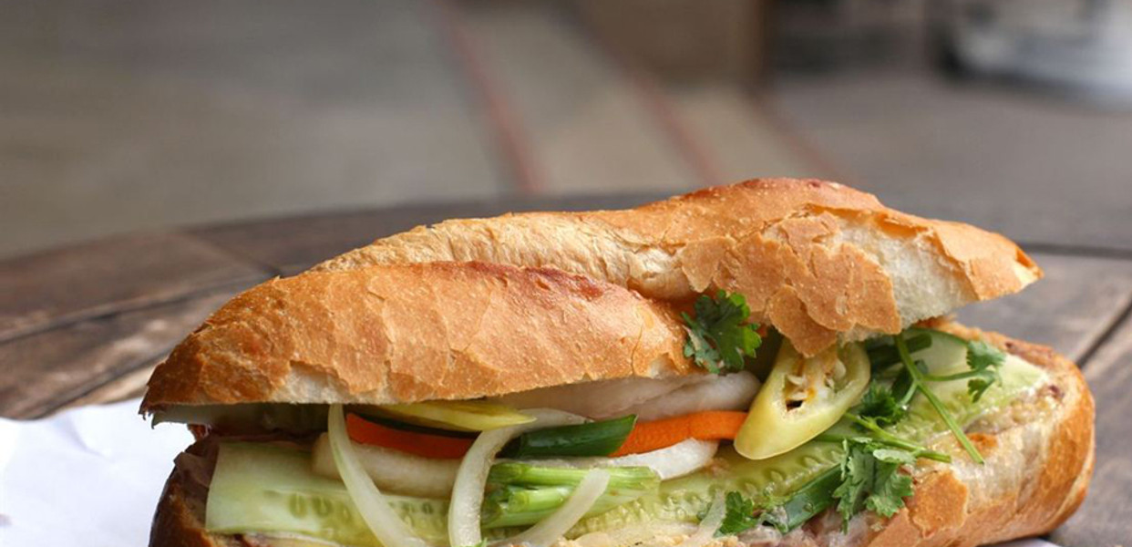 Bánh Mì Gà - Nguyễn Thị Thập | ShopeeFood - Food Delivery | Order & get it delivered | ShopeeFood.vn