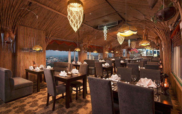 Top Floor Rue Des Seaux Restaurant - Hàng Thùng