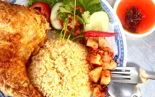 Cơm Gà Xối Mỡ - Đỗ Tấn Phong