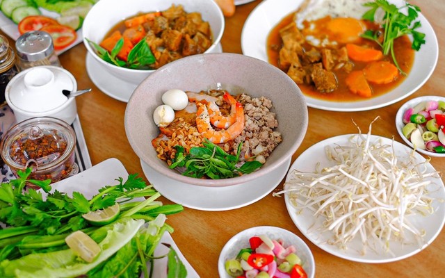 Quỳnh Anh - Hủ Tiếu Nam Vang