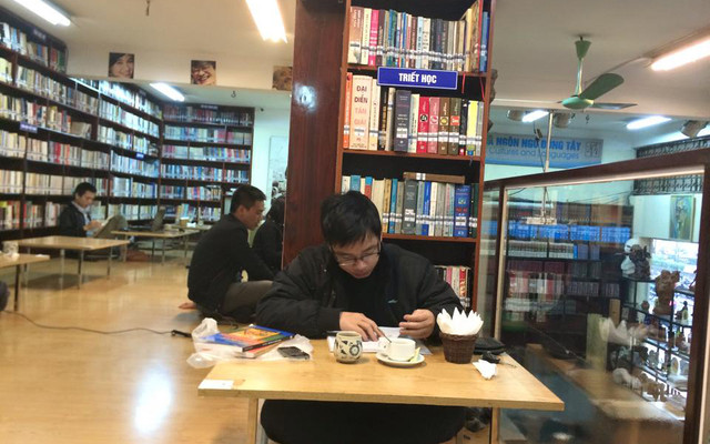 Thư Viện Café Đông Tây - Trần Đăng Ninh