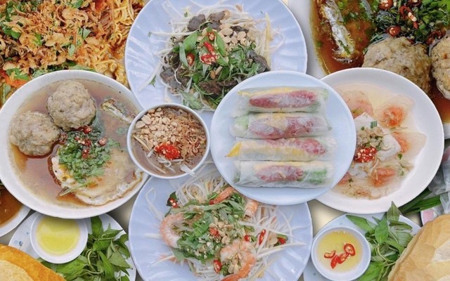 Phá Lấu Bé Boy - Thế Giới Ăn Vặt