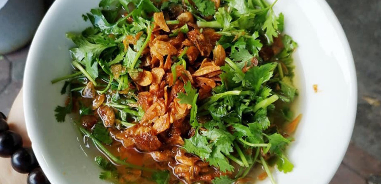 QUÁN THƯƠNG BÉO TẠI 123 C5 TÔ HIỆU CHUYÊN CÁC MÓN ĂN MIỀN TRUNG NỔI BẬT