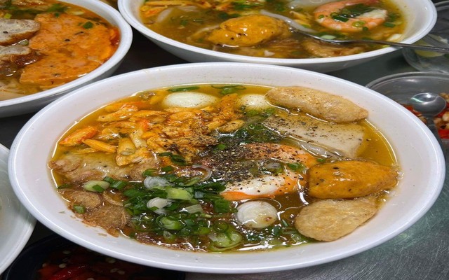 Bánh Canh Cua - Quân Nguyễn