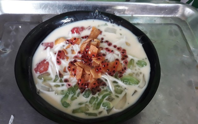 Huyền Chè - Dương Khuê