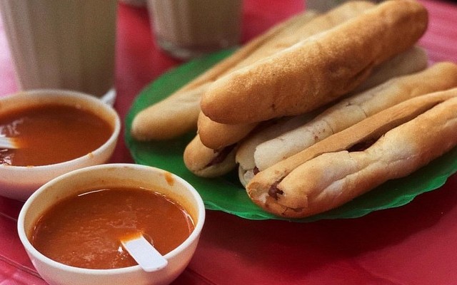 Bánh Mì Cay & Chè Thái - Hai Bà Trưng