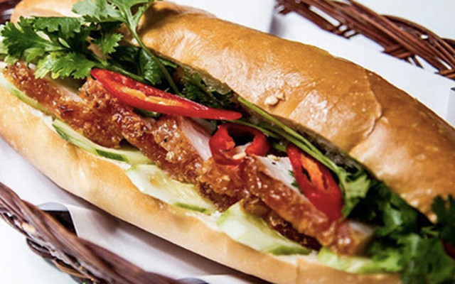 Tuyền Ký - Bánh Mì Heo Quay - Bùi Văn Ba