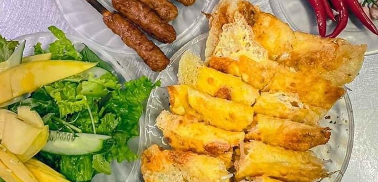 QUÁN BÁNH XÈO HÀ ĐIỆP NẰM TRÊN ĐƯỜNG PHẠM CỰ LƯỢNG ĐÀ NẴNG