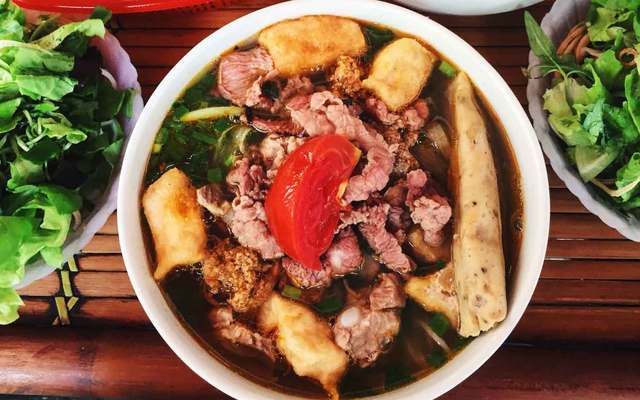 Bún Riêu Sườn Sụn - 51 Trần Quốc Toản