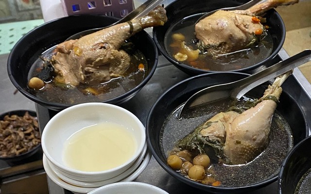 Gà Tần Bà Dậu