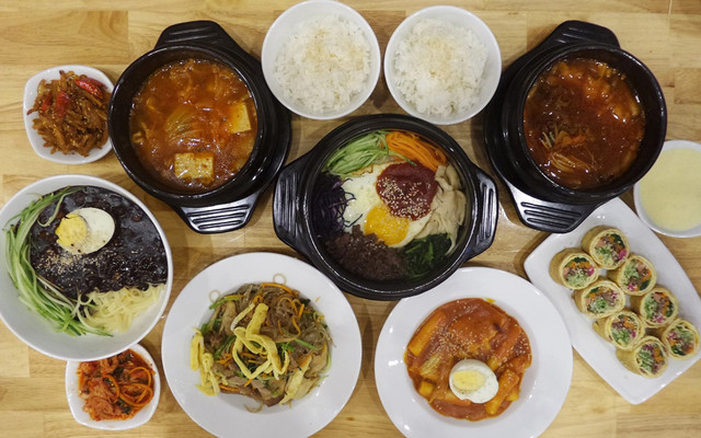 Hallyu - Korean Fast Food - Trần Minh Quyền