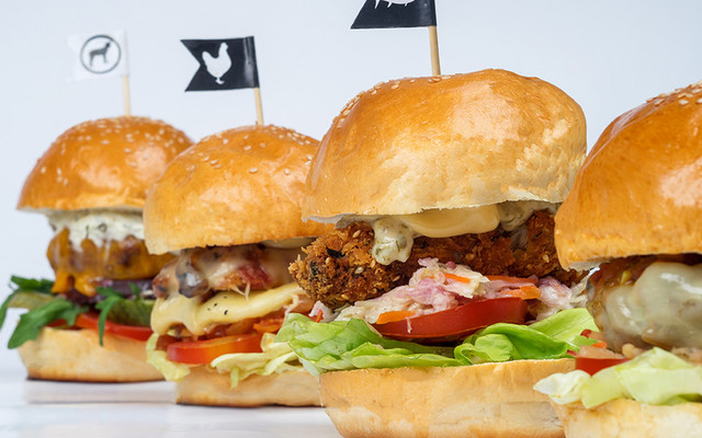 Relish & Sons - Burger Restaurant - Đặng Hữu Phổ