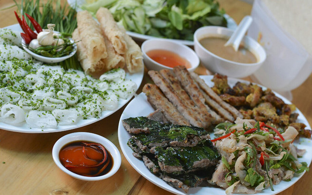 Quán Nem Chợ Huyện - Đặc Sản Bình Định - Bạch Đằng