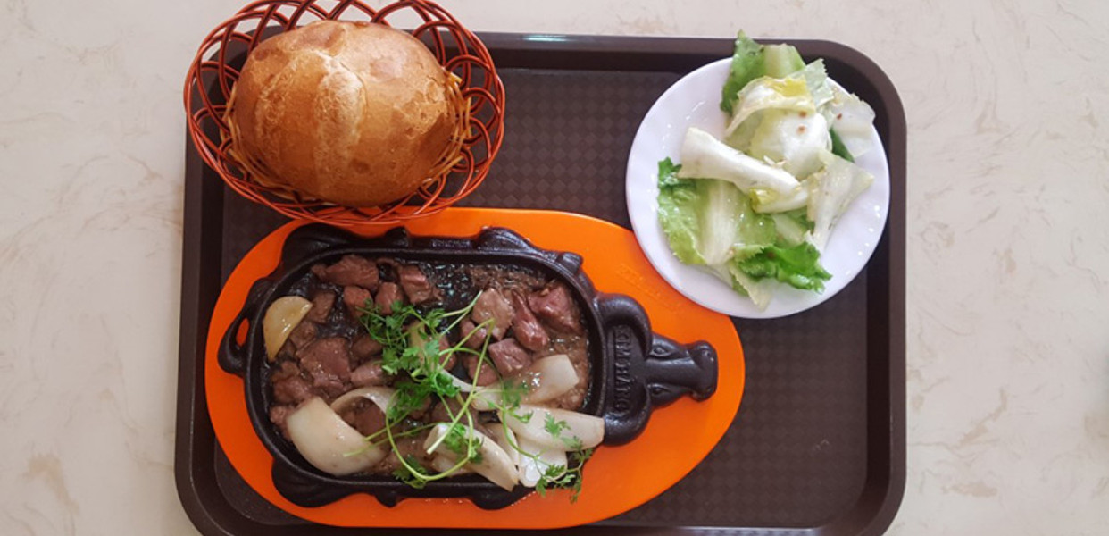 BÒ BÍT TẾT ONLY GẦN ĐÂY PHỤC VỤ CHUYÊN NGHIỆP BEEFSTEAK NGON BỔ