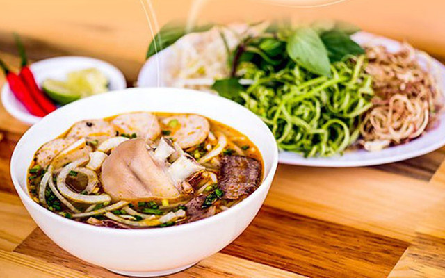 Nam Khánh - Bún Bò Huế