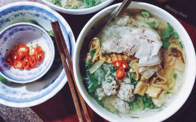 Bún Sườn Mọc Thịt - Hàng Chiếu