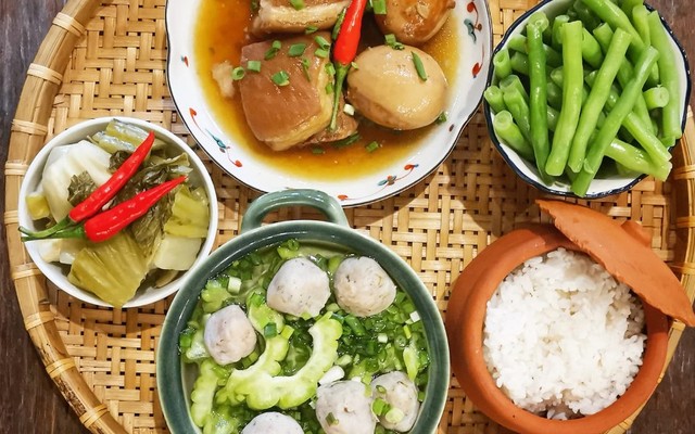 Ghém - Cơm Việt Nam - 103 Pasteur