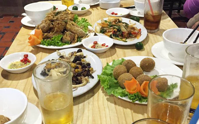 Long Quân - Lẩu & Cơm Văn Phòng