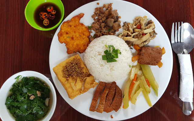 Cơm Chay Thuận Ý