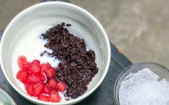 Lá Nếp - Sữa Chua Nếp Cẩm & Chè Dừa Dầm - Nguyễn Thượng Hiền