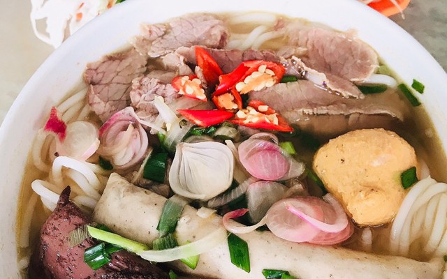 Bún Bò Huế - Lê Quang Đạo