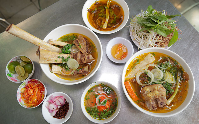 Bún Bò Út Hằng - Phạm Thế Hiển