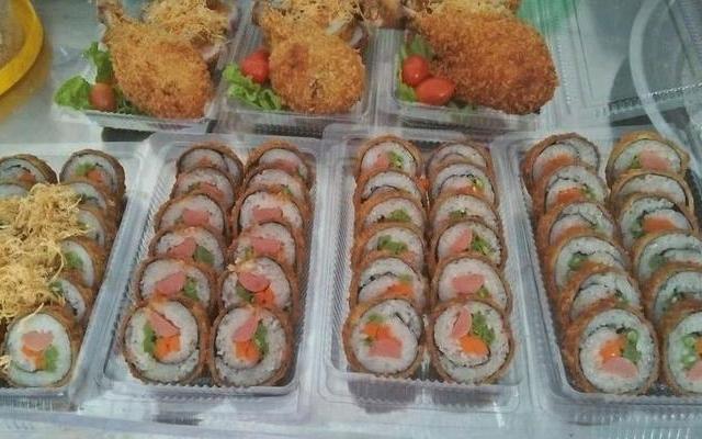 Thủy Nguyễn - Sushi Cái Răng