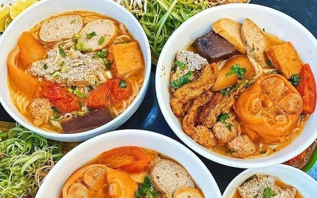 Bà Hai - Bún Riêu Cua Giò Heo