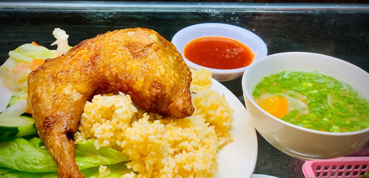CƠM GÀ HÙNG KÝ LÊ VĂN LƯƠNG