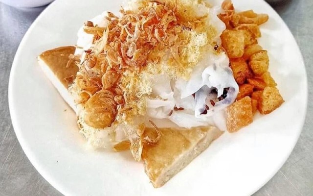 Bánh Cuốn Nóng Lan