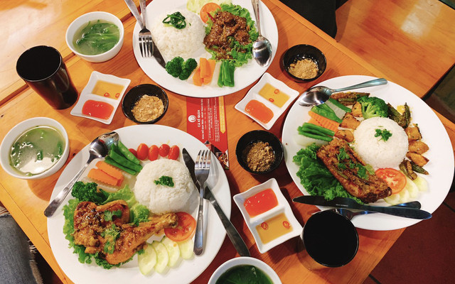 Cà Kê Quán - Cơm Ngon Các Loại