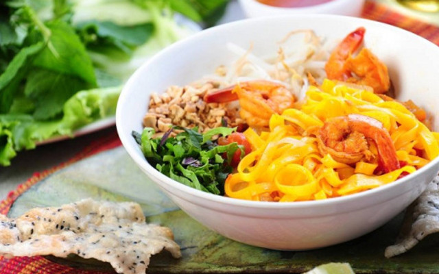 Mì Quảng Sơn Trà - Đặc Sản Đà Nẵng