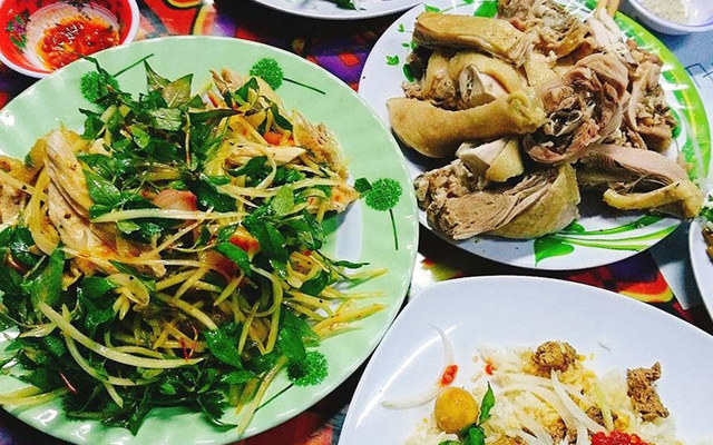 Cơm Gà Giếng Đình